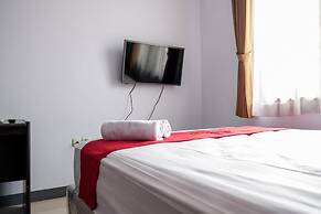 RedDoorz near Supermall Karawaci 2
