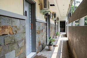 RedDoorz Plus near Jalan Baru Bogor