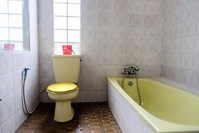 RedDoorz Plus near Jalan Baru Bogor