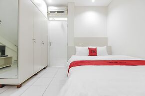 RedDoorz near Pancoran