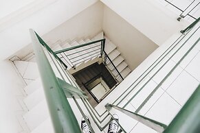 RedDoorz near Pancoran