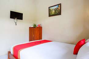 RedDoorz @ Jalan Parangtritis