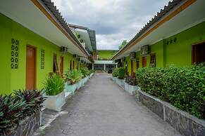 RedDoorz @ Jalan Parangtritis