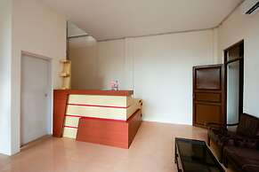 RedDoorz near Akademi Kepolisian Semarang