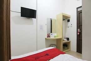 RedDoorz near Akademi Kepolisian Semarang