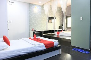 RedDoorz near Gia Dinh Church