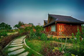 Mr. Charles Riverview Lodge