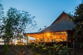 Mr. Charles Riverview Lodge