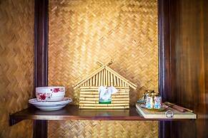 Mr. Charles Riverview Lodge