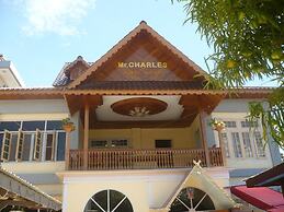 Mr. Charles Guest House - Hostel