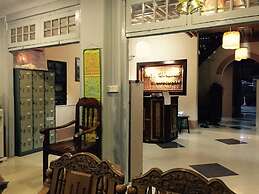 Mr. Charles Guest House - Hostel