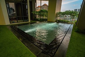 The Mews Jalan Yap Kwan Seng by Joanne