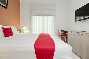 RedDoorz Syariah Plus @ Jatibening