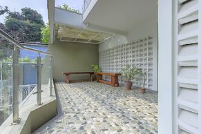 RedDoorz Syariah Plus @ Jatibening