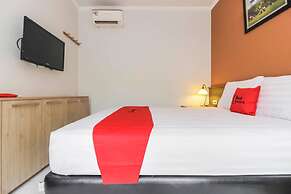 RedDoorz Syariah Plus @ Jatibening