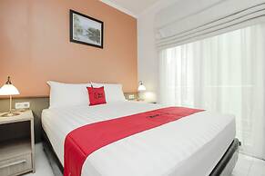 RedDoorz Syariah Plus @ Jatibening