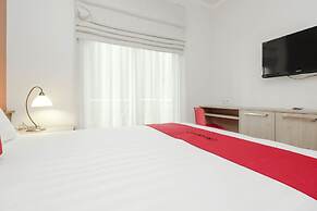 RedDoorz Syariah Plus @ Jatibening