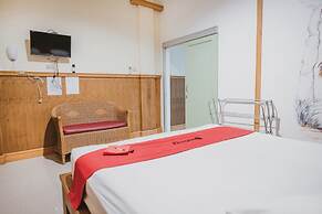 RedDoorz near Kartini Mall Lampung