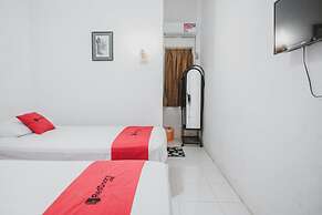 RedDoorz near Kartini Mall Lampung