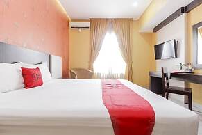 RedDoorz Near Pasar Pagi Cirebon