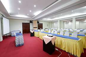 RedDoorz Plus @ Singosari Raya