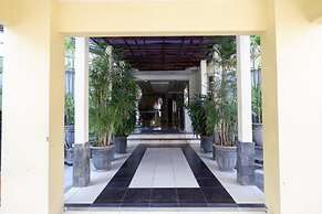 RedDoorz Plus @ Singosari Raya