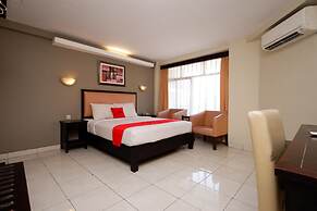 RedDoorz Plus @ Singosari Raya