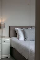 The Huntington - Donnini Apartments