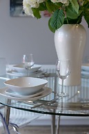 The Huntington - Donnini Apartments