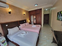 Safyad Hotel