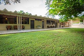 Hotel Diria Santa Cruz