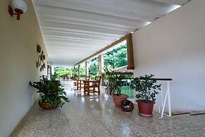 Hotel Diria Santa Cruz
