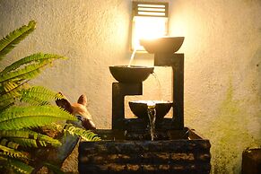 White Villa Airport Transit Hotel