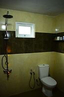 White Villa Airport Transit Hotel