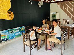 White Villa Airport Transit Hotel