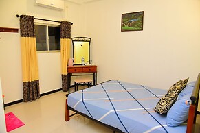 White Villa Airport Transit Hotel