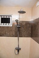 White Villa Airport Transit Hotel