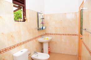 White Villa Airport Transit Hotel