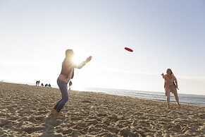 Beach Hotel Zandvoort BY Center Parcs