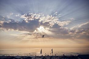 Beach Hotel Zandvoort BY Center Parcs