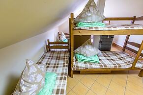 Hostel VadiVad