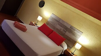 El Nomada Hotel & Hostel