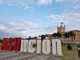 El Nomada Hotel & Hostel