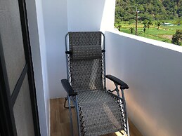 PULI GuanPu Fallsview Stay House