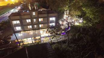 PULI GuanPu Fallsview Stay House