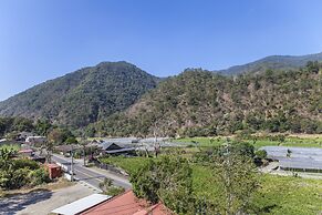 PULI GuanPu Fallsview Stay House