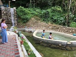 PULI GuanPu Fallsview Stay House