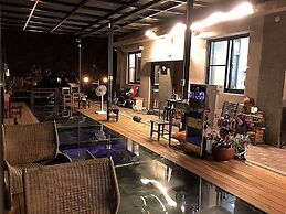 PULI GuanPu Fallsview Stay House