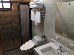 PULI GuanPu Fallsview Stay House