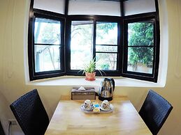 Chiangrai Lake Hill Resort